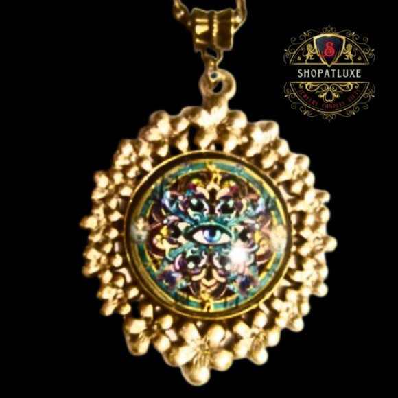 Eye of Horus Embellished Glass Necklace - Picture 3 of 4